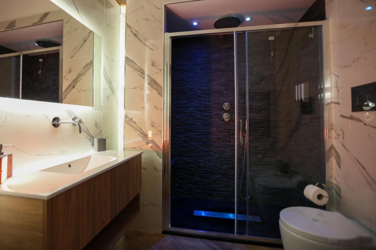 Petramare Charming House Apartment Salerno Bagian luar foto