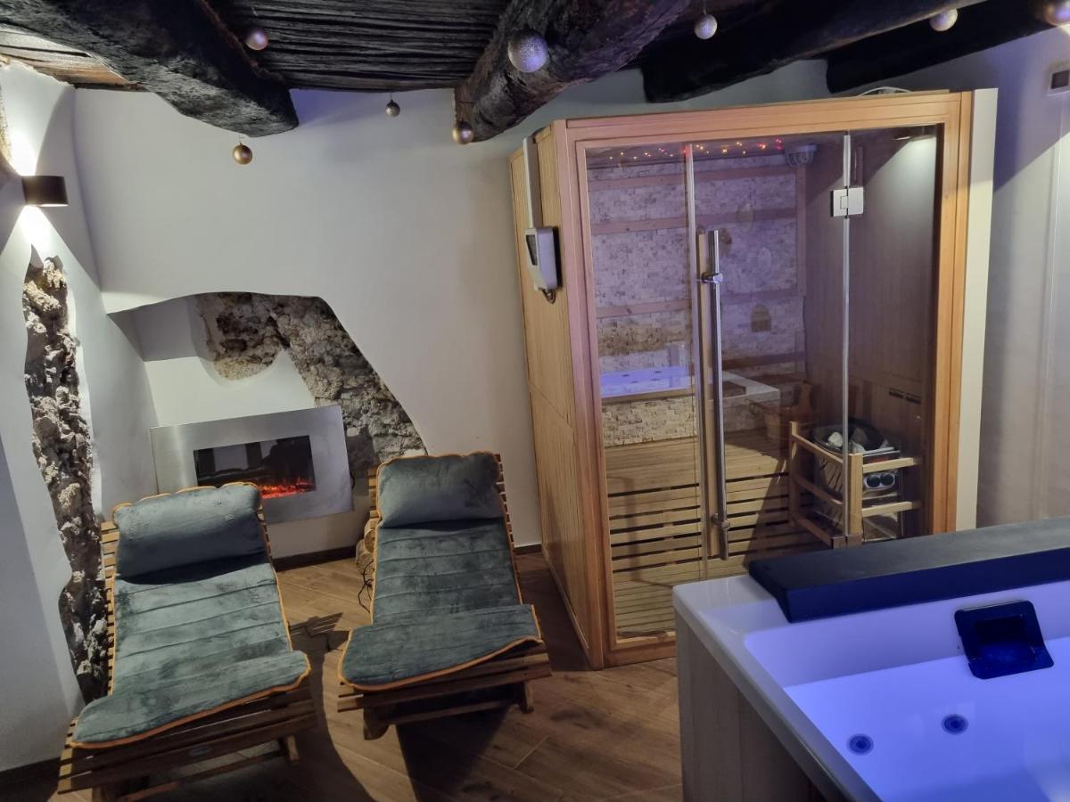 Petramare Charming House Apartment Salerno Bagian luar foto
