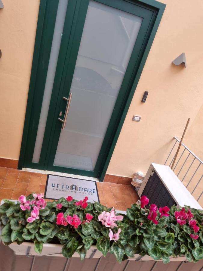 Petramare Charming House Apartment Salerno Bagian luar foto